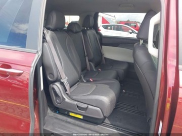 Kia Carnival II 2022 Kia Carnival MPV LX Seat Package 2022 3.5l 3.5 Benzyna 290KM, zdjęcie 12