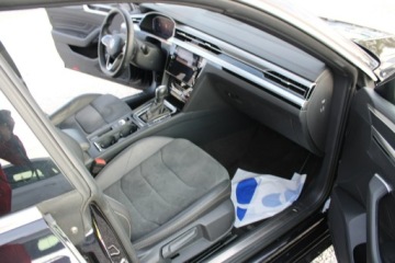 Volkswagen Arteon Fastback Facelifting 2.0 TDI 200KM 2021 Volkswagen Arteon TDI R-LINE Virtual DSG Gwarancja, zdjęcie 34