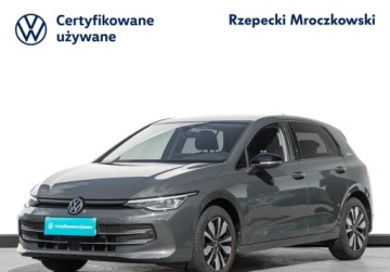 Volkswagen Golf VIII Hatchback Facelifting 2.0 TDI 150KM 2025 Volkswagen Golf 2.0 TDI 150KM LIFE DSG Hak Ambiente Kierownica podgrzewana