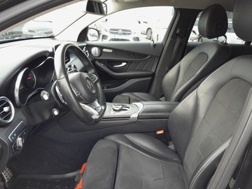 Mercedes GLC C253 SUV 2.1 220 d 170KM 2018 Mercedes-Benz GLC 220 AMG Line/4-MATIC/Kamera 360°, zdjęcie 16