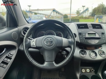 Toyota RAV4 III MPV 2.2 16V D-4D 136KM 2007 Toyota RAV4 4x4, Doinwestowany, Aktualne OC i BT, Zarejestrowany, Zamiana,, zdjęcie 11