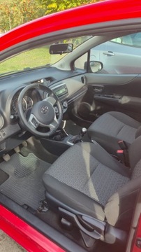 Toyota Yaris III Hatchback 5d 1.0 VVT-i 69KM 2013 Toyota Yaris III van (2-miejscowy z homologacją ciężarową) 2013r 1.0 benz., zdjęcie 3