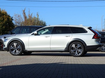 Volvo 2022 Volvo V90 CC D5 Panorama 360 Webasto ACC Hak Blis Ogrz.4xFotel+kier.+Szyba, zdjęcie 30