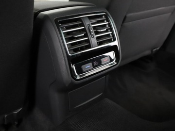 Volkswagen Passat B8 Variant 2.0 TDI BlueMotion SCR 150KM 2016 Volkswagen Passat Comfortline BlueMotion 150KM, zdjęcie 33
