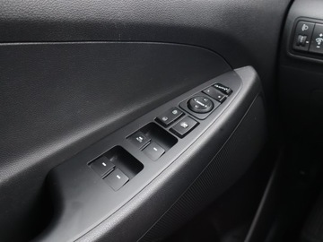 Hyundai Tucson III SUV 1.7 CRDI 115KM 2015 Hyundai Tucson 1.7 CRDi, Salon Polska, Klima, zdjęcie 16