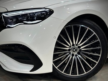 Mercedes Klasa E W214 2025 E Klasa 300 e 4-Matic AMG 2.0 (333KM) 2025, zdjęcie 17