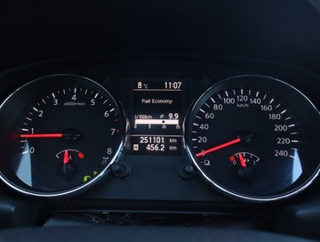 Nissan Qashqai I Crossover 2.0 140KM 2010 Nissan Qashqai 2.0, GAZ, Klima, Klimatronic, zdjęcie 10