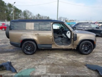 Land Rover Defender IV (L663) 2024 Land Rover Defender 130 P300 S 2024 3.0 Benzyna 296KM, zdjęcie 6