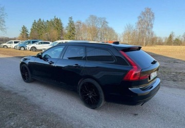 Volvo V90 II Kombi 2.0 T5 254KM 2018 Volvo V90 Momentum 2.0 T 254KM Benzyna Aktywny Tempomat nowy Rozrzad 2.0, zdjęcie 2