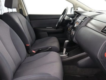 Nissan Tiida Sedan 1.6 i 110KM 2009 Nissan Tiida 1.6 i 16V, Automat, Klima, zdjęcie 8