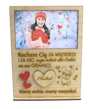DREWNIANA RAMKA NA ZDJĘCIE ZAKOCHANI PREZENT MD36