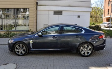 Jaguar XF I Sedan 2.7 BiTurbo D 207KM 2008 Jaguar XF Skory Automat 2.7 Diesel 207KM, zdjęcie 1