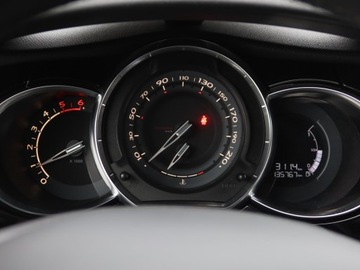 DS 3 Hatchback Facelifting 2014 (Citroen) 1.6 HDi 92KM 2015 Citroen DS3 1.6 e-HDi, Klima, Klimatronic, zdjęcie 10