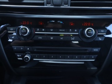 BMW X5 F15 SUV xDrive30d 258KM 2013 BMW X5 xDrive30d, Salon Polska, Serwis ASO, zdjęcie 20