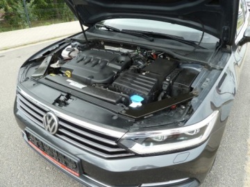 Volkswagen Passat B8 Variant 2.0 TDI BlueMotion SCR 150KM 2018 Volkswagen Passat NAWIGACJA PLHIGHLINE DSG-7PANORAMAASYSTENT PARKOWANIASKO, zdjęcie 27