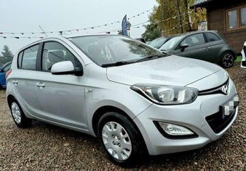 Hyundai i20 II Hatchback 5d 1.2 84KM 2014 Hyundai i20 Hyundai i20 1.2 BlueDrive Classic 1.2 Benzyna 84KM, zdjęcie 1