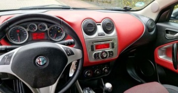 Alfa Romeo MiTo Hatchback 3d 1.4 16v 78KM 2009 Alfa Romeo Mito Alfa Romeo Mito 1.4 Benzyna 79KM, zdjęcie 10