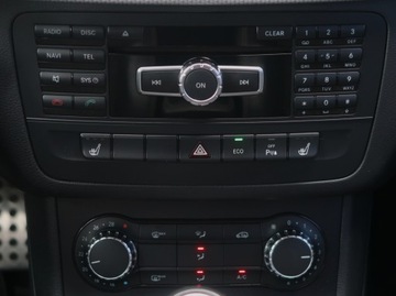 Mercedes Klasa B W246 Sports Tourer 180 BlueEFFICIENCY 122KM 2013 Mercedes B B 180, Skóra, Navi, Xenon, Bi-Xenon, zdjęcie 16