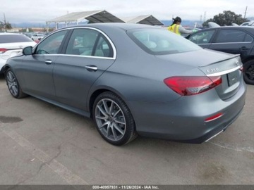 Mercedes Klasa E W214 2023 Mercedes-Benz Klasa E 2023r., 2.0L 2.0 Benzyna 255KM, zdjęcie 2