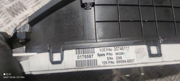 30698393 PŘÍSTROJOVÁ DESKA D3 / D5 120 2009 VOLVO XC90 I