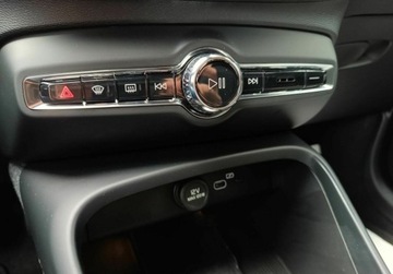 Volvo XC40 2023 Volvo XC 40 2.0 B3 MILD HYBRID Automat PlusDark SalonPL SerwisASO FV23 Gwa, zdjęcie 22