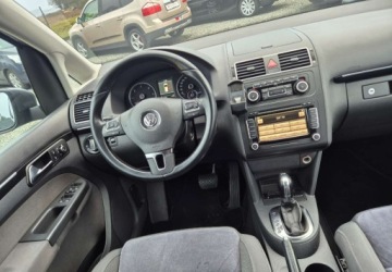 Volkswagen Touran II 2.0 TDI 170KM 2011 Volkswagen Touran 2,0 170KM Automat DSG Highline Navi Kamera PDC 2.0 Diesel, zdjęcie 14