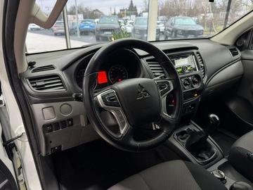 Mitsubishi L200 V Club Cab 2.4 154KM 2019 Mitsubishi L200 DC Invite / Wyciągarka / Hak / Sal, zdjęcie 6