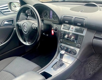 Mercedes Klasa C W203 Coupe W203 1.8 (C 180 Kompressor) 143KM 2006 Mercedes-Benz Klasa C 1.8 Benzyna 143KM, zdjęcie 10