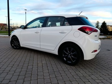 Hyundai i20 II 2018 SPRZEDAM HYUNDAY i20 TYLKO 58TYŚ BIAŁY ZADBANY, zdjęcie 5