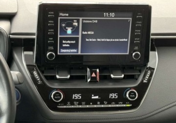 Toyota Corolla XII Sedan 1.8 Hybrid 122KM 2022 Toyota Corolla Kameraczujniki przod i tyl, serwis ASO, salon Polska, FV-VA, zdjęcie 10