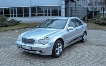 Mercedes Klasa C W203 Sedan W203 1.8 (C 180 Kompressor) 143KM 2002 Mercedes-Benz Klasa C 1,8 (143KM) Skory 1.8 Benzyna 143KM
