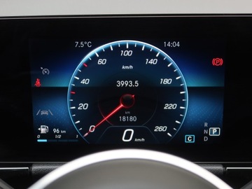 Mercedes GLA II Off-roader 1.3 200 163KM 2020 Mercedes GLA GLA 200, Salon Polska, Serwis ASO, zdjęcie 10