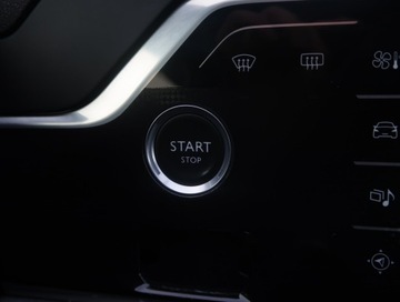 Citroen Grand C4 Picasso II Grand Picasso 2.0 BlueHDi 150KM 2014 Citroen C4 Grand Picasso 2.0 HDI, Salon Polska, zdjęcie 14