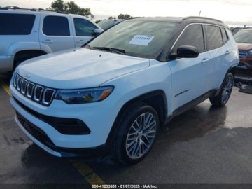 Jeep Compass II 2023 Jeep Compass 2023r., Limited, od ubezpieczalni 2.0 Benzyna 200KM, zdjęcie 2