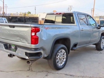 Chevrolet Silverado II 2024 Chevrolet Silverado 2024 CHEVROLET SILVERADO K2500 HEAVY DUTY LTZ 6.6 470KM, zdjęcie 2