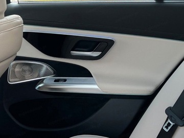 Mercedes Klasa E W214 Sedan 2.0 220d 197KM 2025 220 d 4-Matic AMG Sedan 2.0 (197KM) 2025, zdjęcie 7