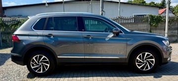 Volkswagen Tiguan II SUV 2.0 TDI 150KM 2017 Volkswagen Tiguan 2.0 TDI 4x4 4motion keylessgo el. klapa SOUND temp ACC L, zdjęcie 15