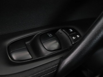 Nissan Qashqai II Crossover 1.2 DIG-T 115KM 2015 Nissan Qashqai navi klima auto kamera i czujniki, zdjęcie 33