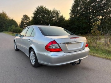 Mercedes Klasa E W211 Sedan W211 1.8 (200 Kompressor) 184KM 2007 MERCEDES-BENZ KLASA E (W211) E 200 Kompressor (211.041) 184 KM, zdjęcie 4