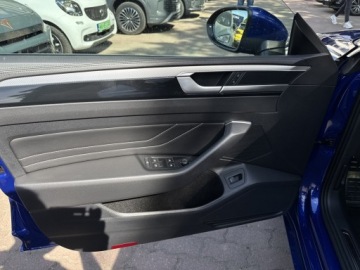 Volkswagen Arteon Fastback Facelifting 2.0 TSI 190KM 2022 Volkswagen Arteon R-Line 2.0TSI 190KM DSG,, zdjęcie 9