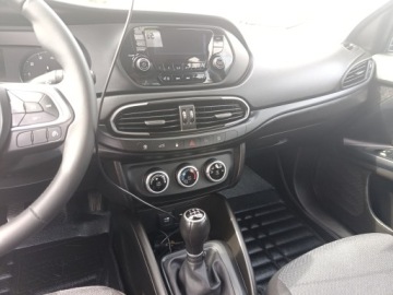 Fiat Tipo II Sedan Facelifting 1.0 T3 Turbo 100KM 2022 Fiat Tipo 1.0 T3 II (2016-) FIAT TIPO 1.0 T3, zdjęcie 35