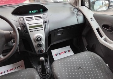 Toyota Yaris II Hatchback 5d 1.3 i VVT-i 86KM 2009 Toyota Yaris 1,3 Benzyna Klima 5 Drzwi Po oplatach z Niemiec, zdjęcie 8