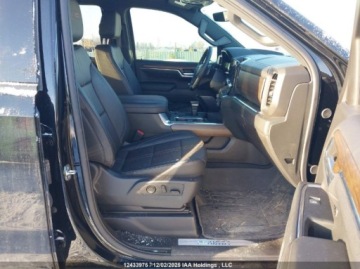 Chevrolet Silverado II 2024 Chevrolet Silverado 1500 High Country 2024 5.3 Benzyna 355KM, zdjęcie 9