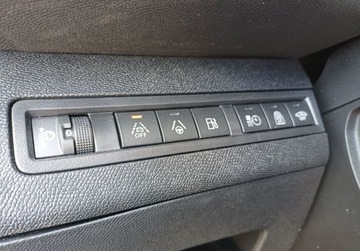 Peugeot 3008 II Plug-In Hybrid Facelifting 1.6 HYBRID 225KM 2021 Peugeot 3008 149 1.6 PureTech Hybrid PHEV Allure 225 KM I wl. FV23, zdjęcie 25