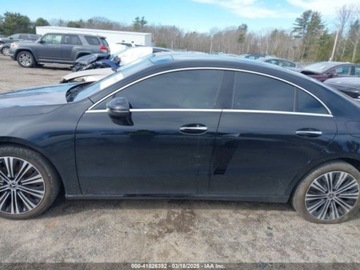 Mercedes CLA C118/X118 2023 Mercedes-Benz CLA 2023r., 4x4, 2.0L 2.0 Benzyna 221KM, zdjęcie 5