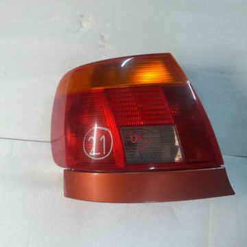 LAMPA LEWY TYL AUDI A4 B5 SEDAN