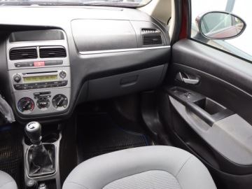 Fiat Linea Sedan 1.4 77KM 2011 Fiat Linea 1.4, Salon Polska, Klima, zdjęcie 7