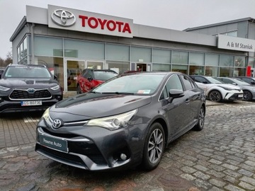 Toyota Avensis III Sedan Facelifting 2015 1.8 Valvematic 147KM 2018 Toyota Avensis 1.8 Premium EU5 III (2009-)