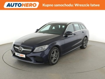 Mercedes Klasa C W205 Kombi Facelifting HYBRYDA 2.0 300 de 306KM 2020 Mercedes C 300 FV23% PHEV multi beam LED
