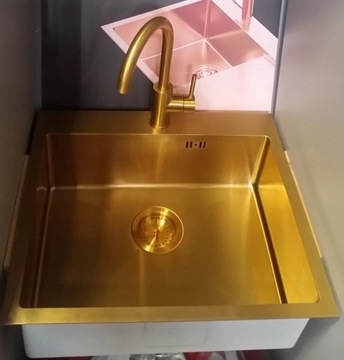 QUADRON RUSSEL 110 + НАОМИ ГОЛД У НАС ЕСТЬ ВОЗДЕЙСТВИЕ